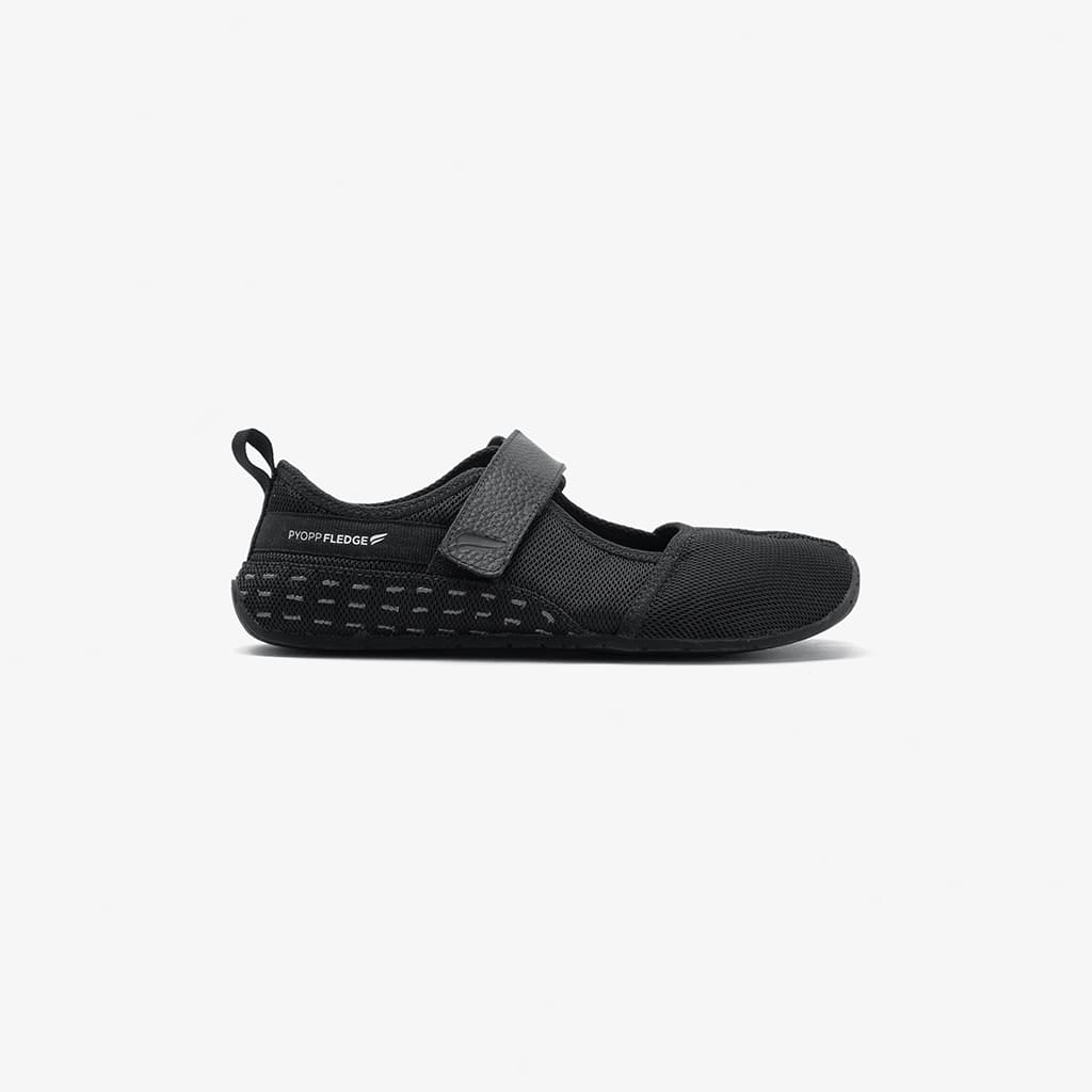 Pyopp Fledge - Tabi-ku Barefoot Tabi Shoes - Black on Black